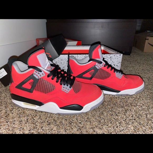 Jordan 4 Toro’s - Picture 9 of 10